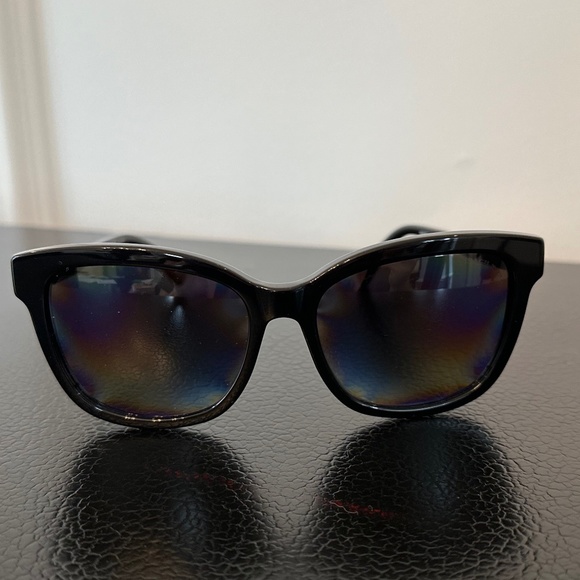 Coach Polarized Sunglasses - Black  Frame /Gray Lens -  L1656 HC8219 - Picture 1 of 6